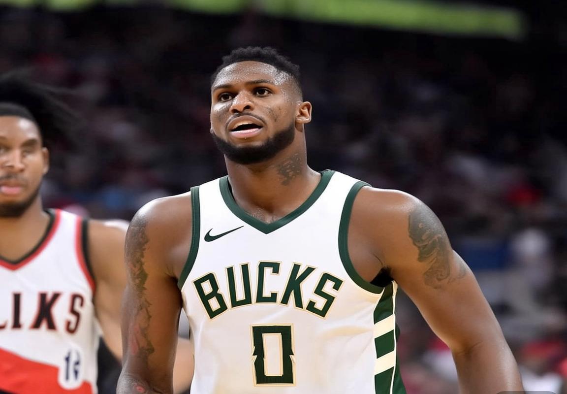 密尔沃基雄鹿队瞄准杰拉米·格兰特，与波特兰开拓者探讨交易方案